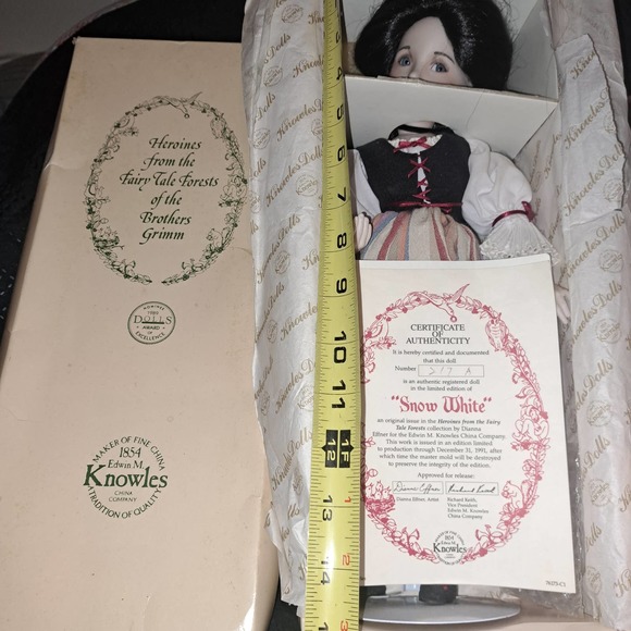 Vintage Porcelain SNOW WHITE-217A Artist Diana Effner porcelain Doll Knowles - Picture 3 of 12